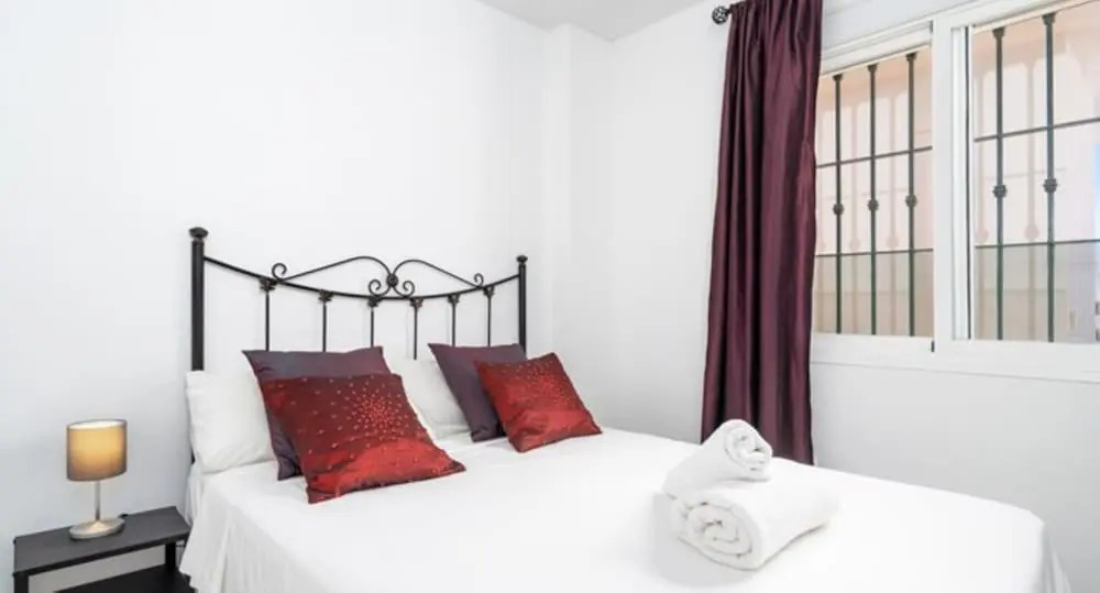 Apartment - 2 Bedrooms with Pool and WiFi - 107884
