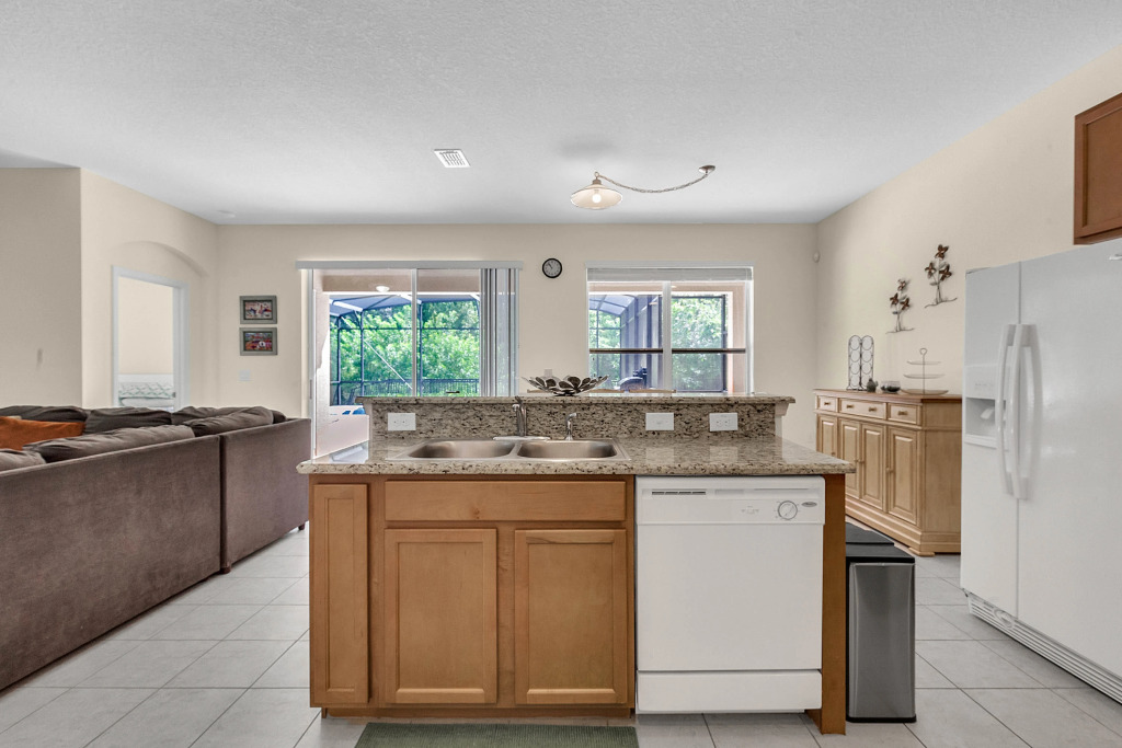 5 Bd 35 Ba Bella Vida 361 Lf
