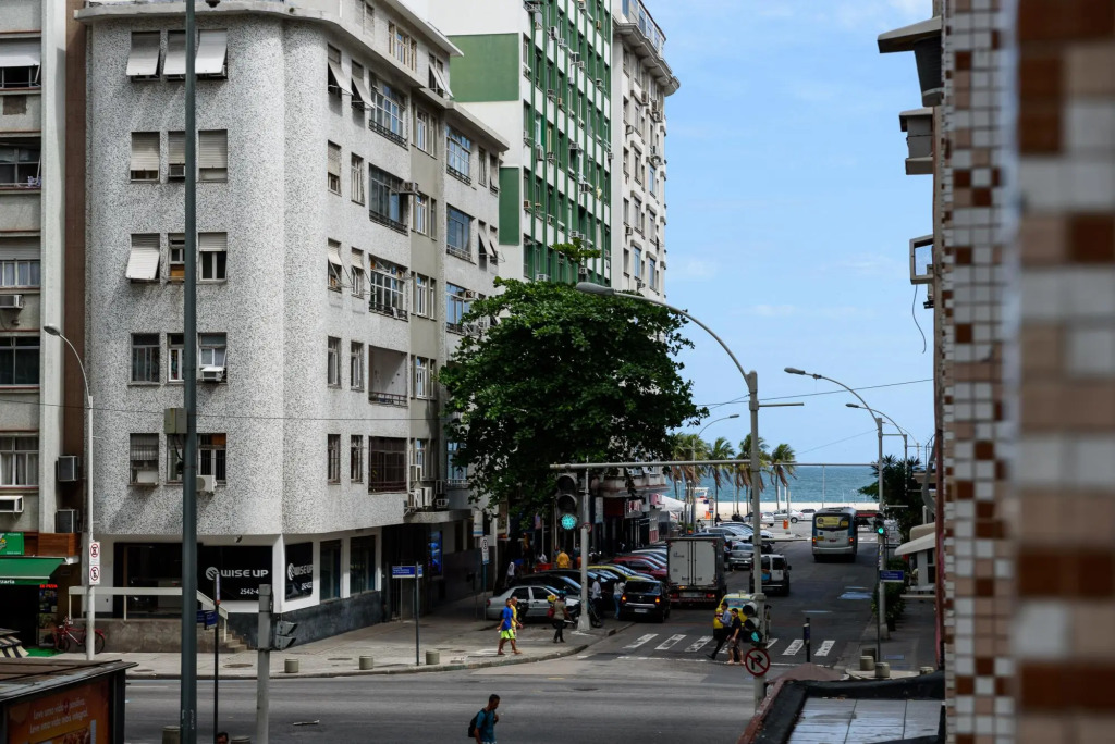 Copacabana 150m from the beach | PJ204 Z4