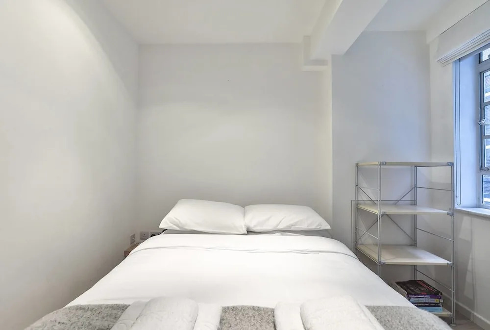 Luxurious and Spacious 1 Bedroom Apartment - South Kensington/ Chelsea