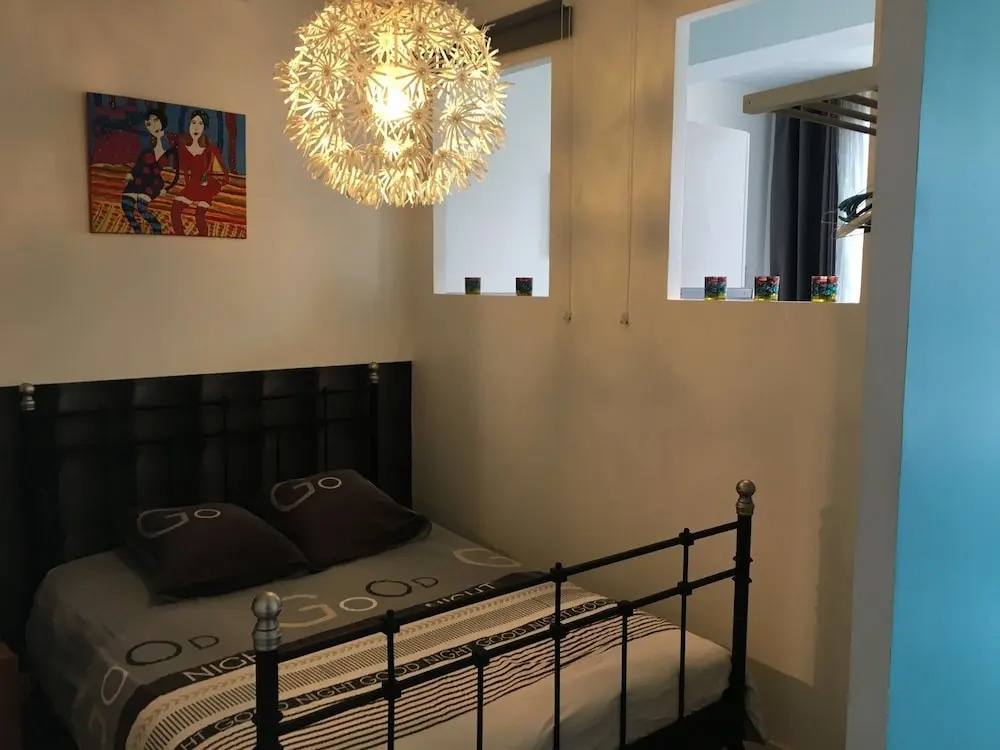 Appartement Place St Pierre T1 Design