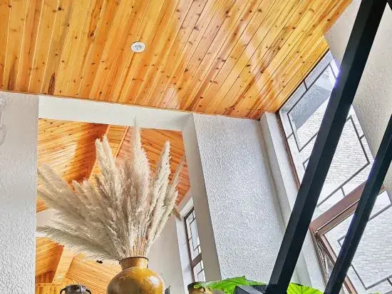 Xingyi Huayu Su Inn