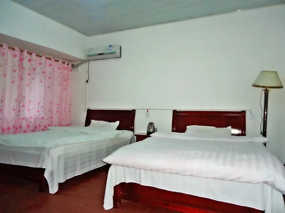 Zhangjiajie Village Farmhouse Hostel