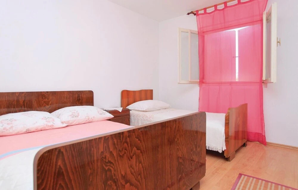 Amazing Home In Blato
