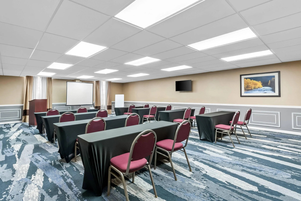 Comfort Suites Near Potomac Mills