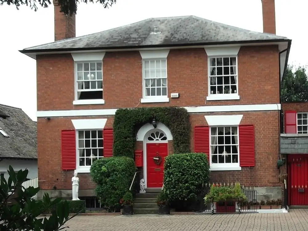 Holly House Bed & Breakfast