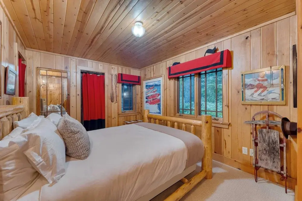 Homewood Lakefront by Avantstay Private Beach Lake Access Views