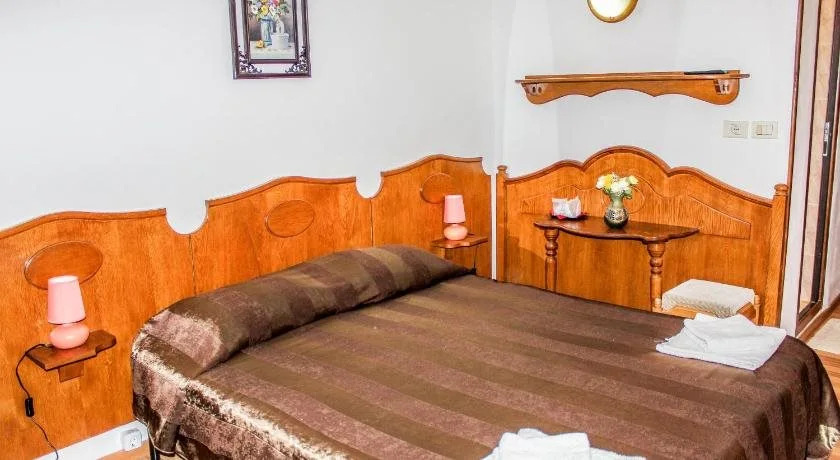 Hotel Cheia