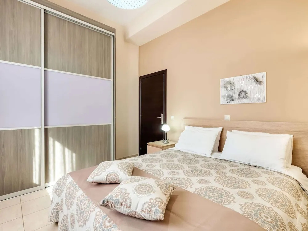 Beautiful new Large House, Private Pool, Near Beach at Rethymno, NW Coast