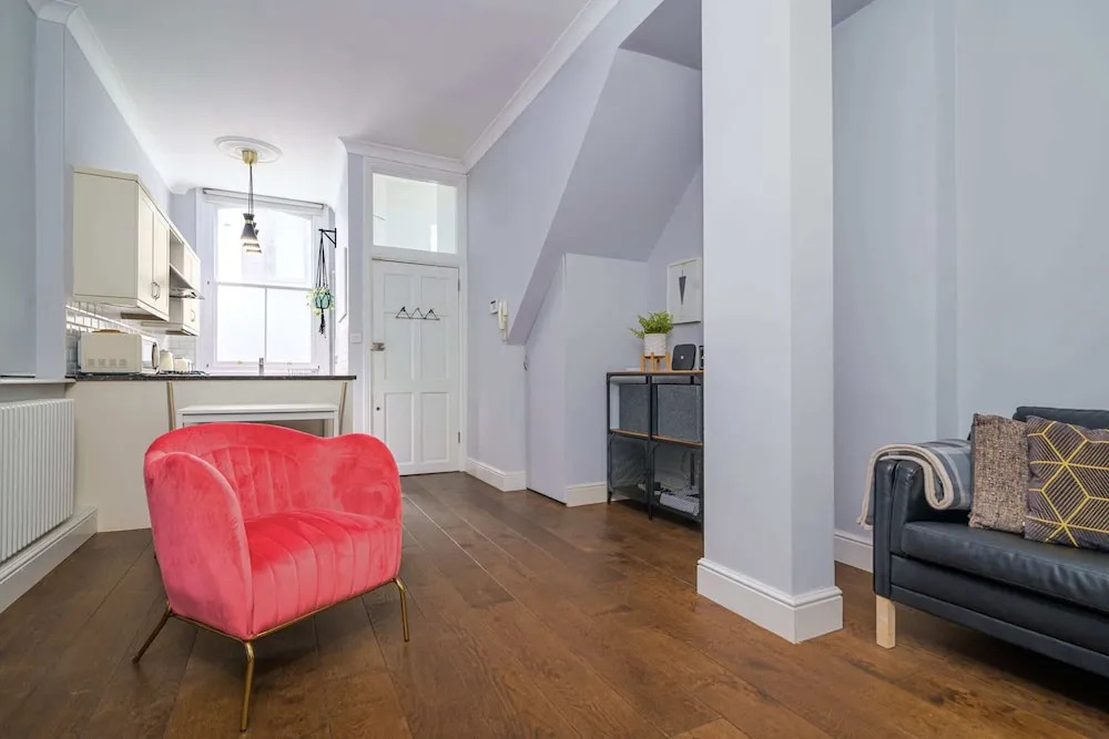 Modern En-Suite Flat - near Islington High Street