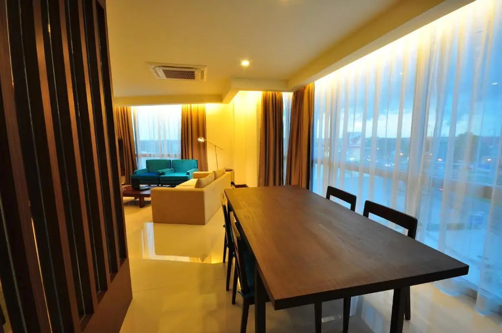 42C The Chic Hotel