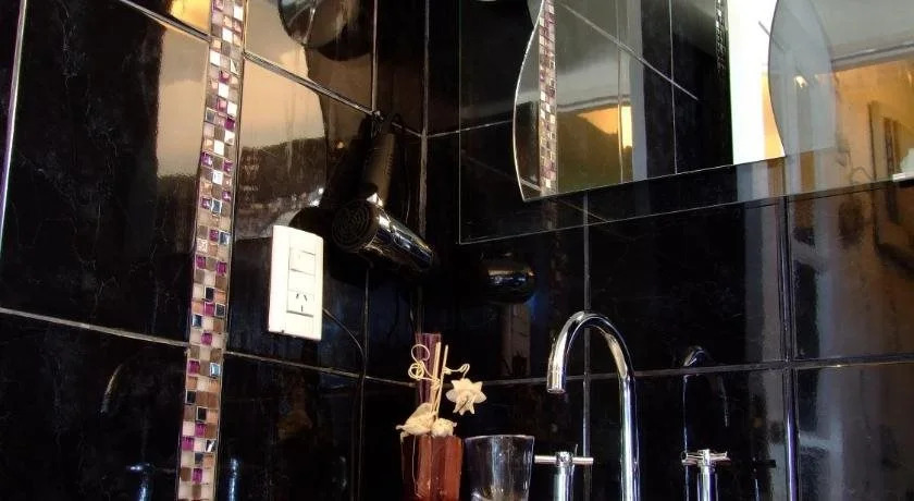 Hotel Iris