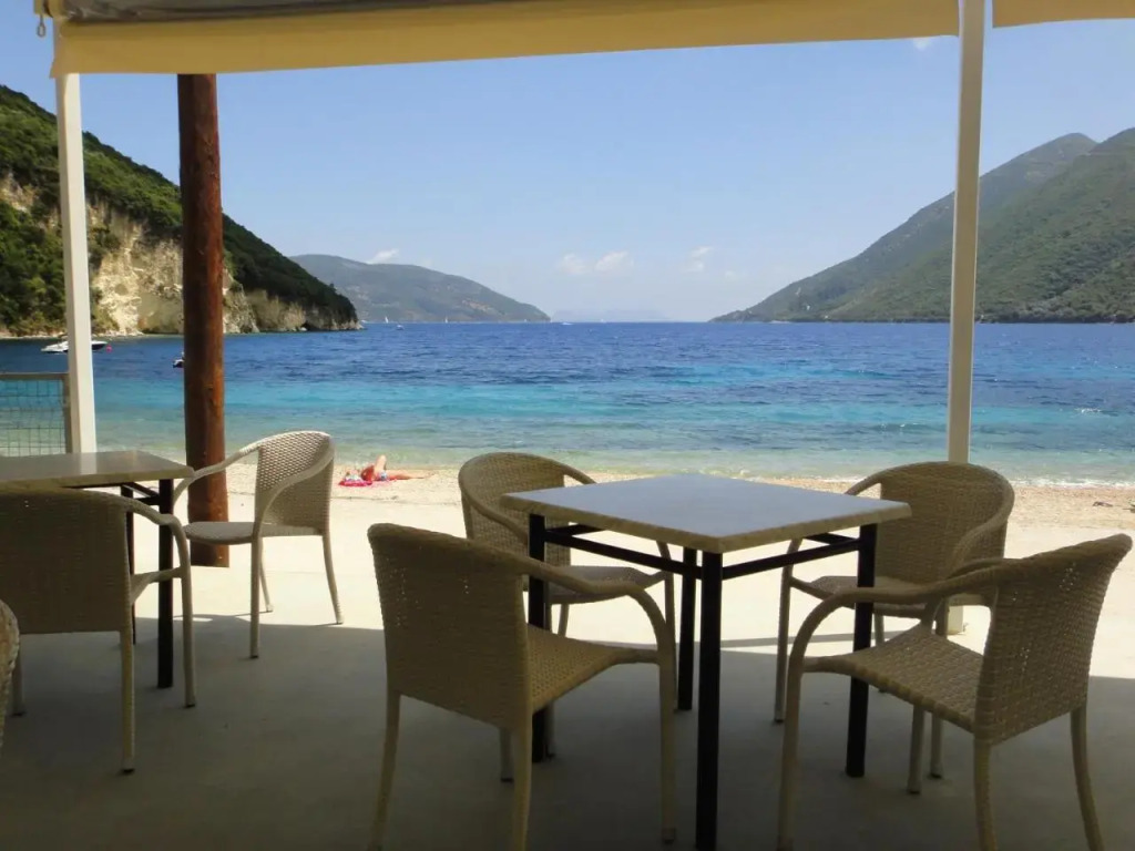 Menes Hotel