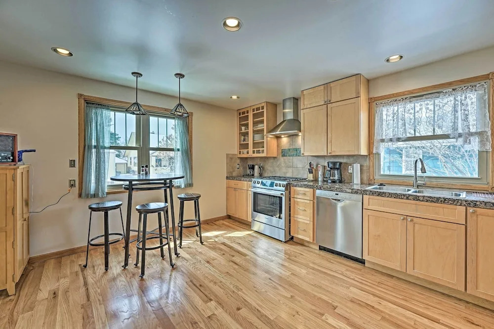 Laramie Home w/ Backyard < 1 Mi to Univ of Wyoming