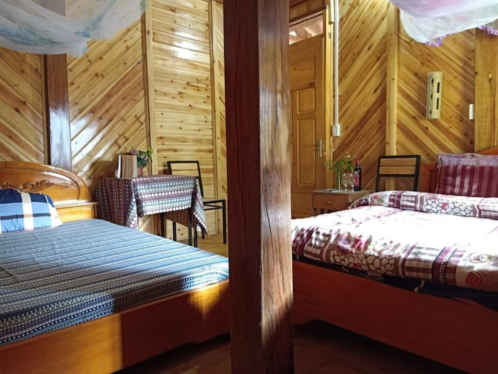 Lenh Family House