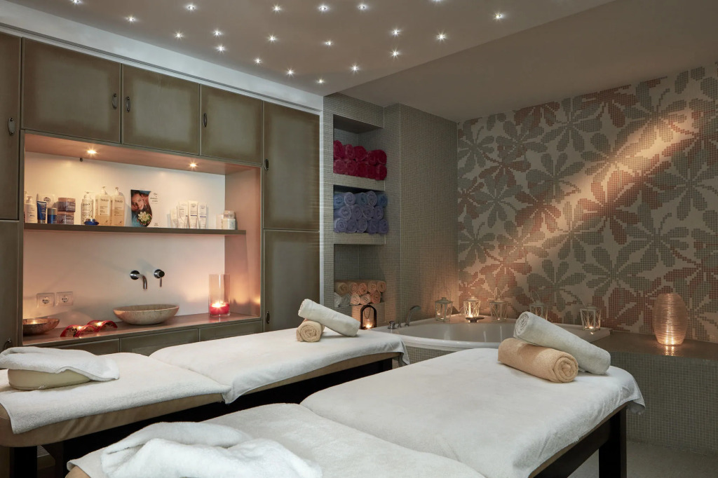 Arte & Mare Elia Luxury Suites and Villas