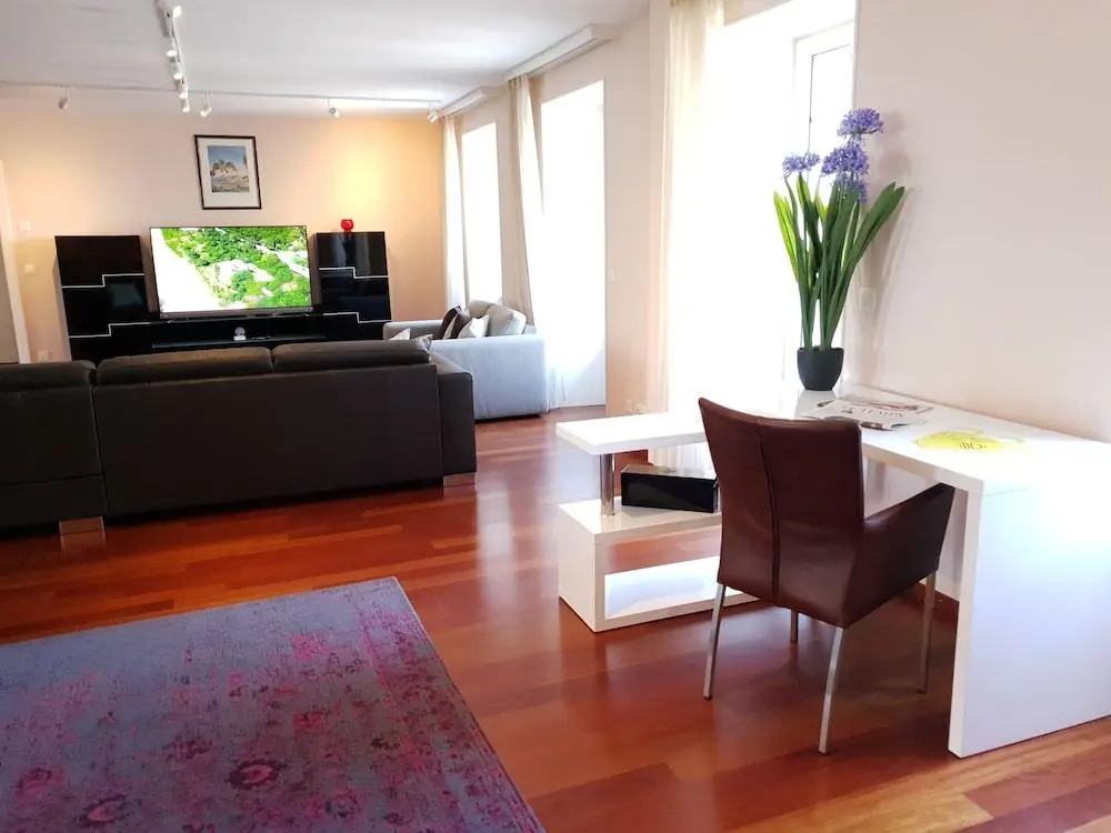 Montreux Grand Rue Apartments