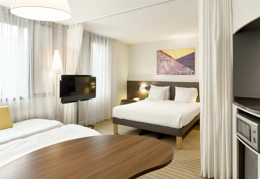 B&B HOTEL Paris Grand Roissy CDG Aéroport 4 étoiles