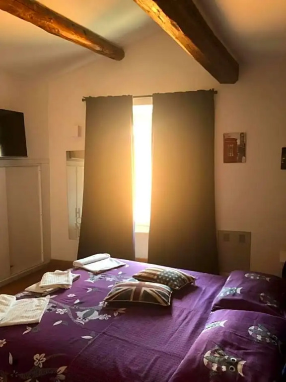 Emc2 Bed  Breakfast