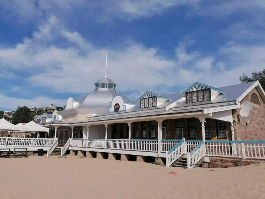 Santos Beach Pavilion E