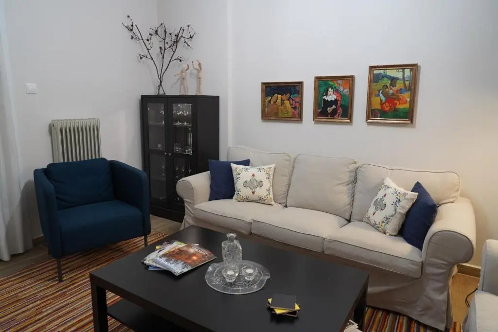 Larissa Downtown Apartment With Parking