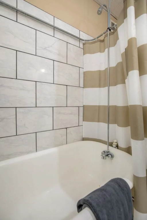 Spacious CWE Apartments near BJC by Zencity