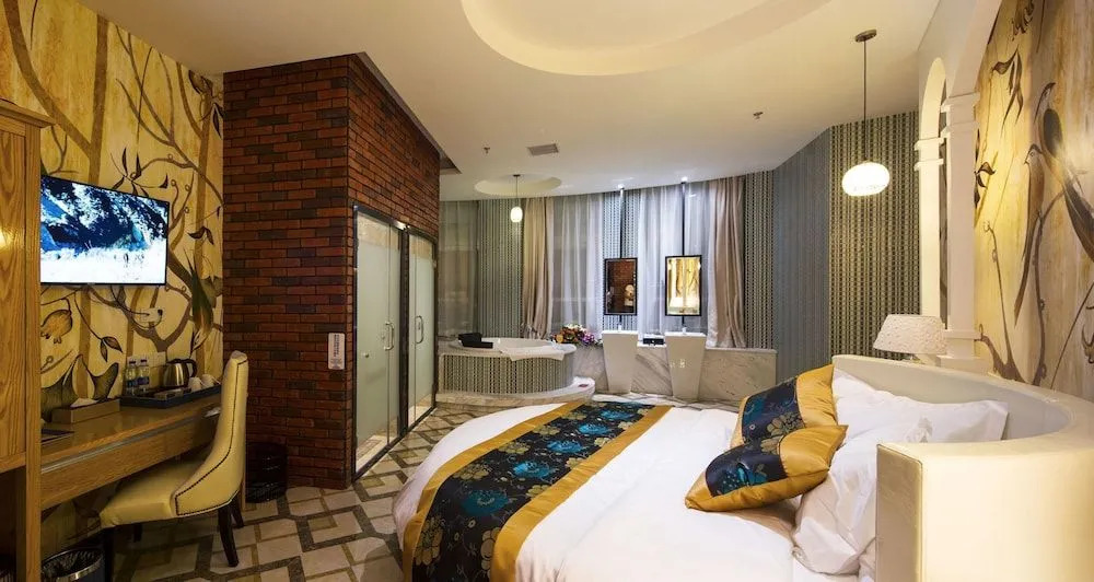 Wuhan Wanchen Theme Hotel