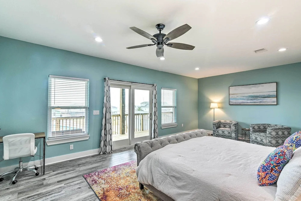Boat Launch Access: Galveston Home Near Beach!
