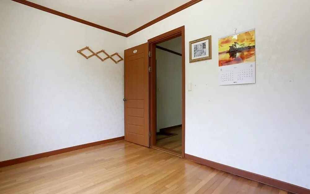 Jecheon (Worak Pensionville) Manet House