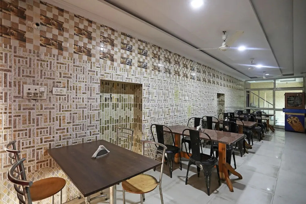 OYO 10609 Hotel Jodhpur Royals