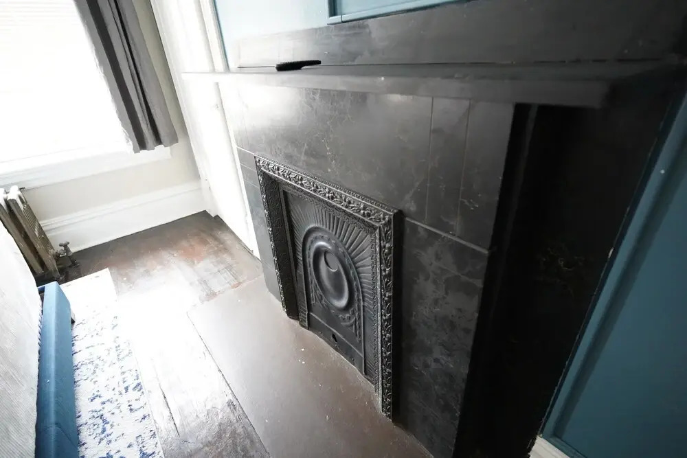1210 Roland Way- Apartment