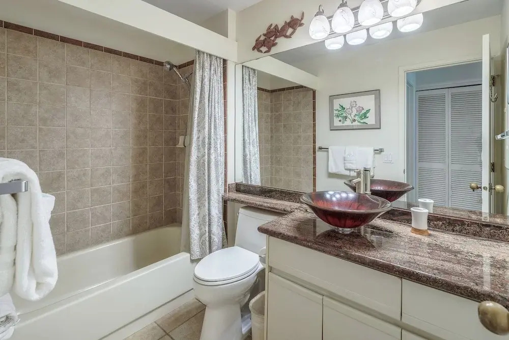Maui Kamaole G-202 - Spectacular Views, Updated and Elegant, Wi-fi & Split-ac!