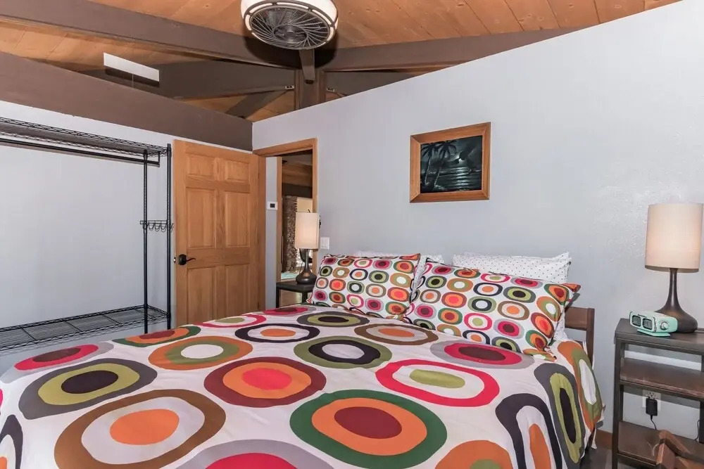 Glass House Elk Rim Pine 1 Bedroom Cabin by Redawning