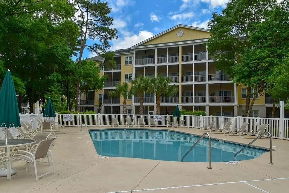 Ocean Keyes Condominium 2634 - 3 Br Condo