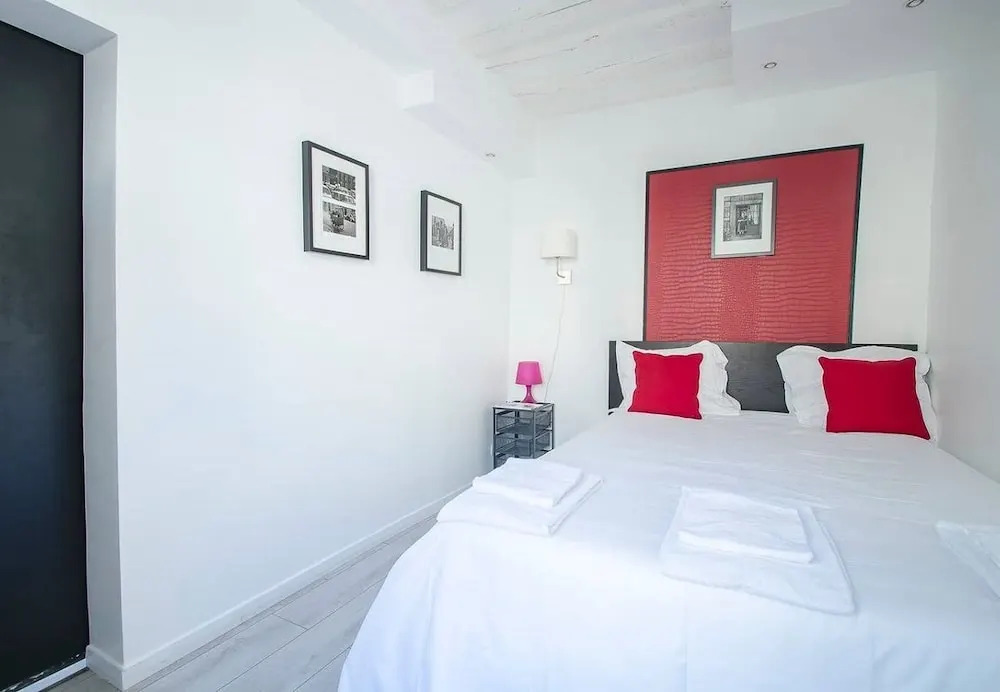 100 - Luxury 2 Bedroom - Beaubourg Marais
