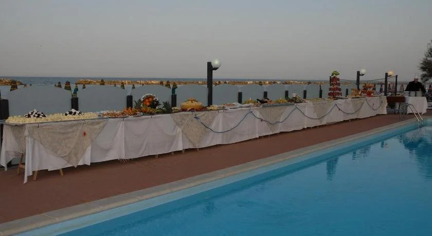 Hotel Apollonia Sea View & Beach Pool