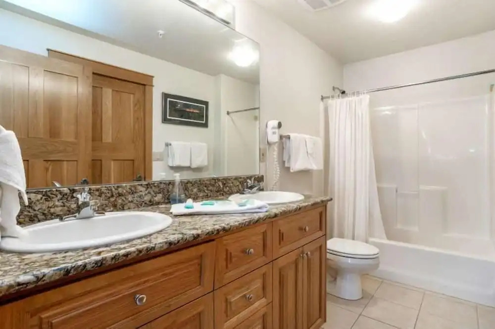 Lakeside Village 3 Bedroom Townhome At The Seasons In Keystone