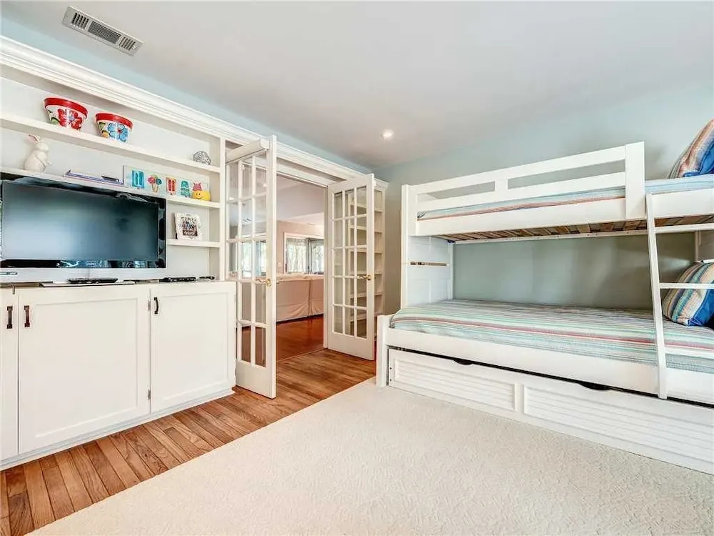 Isle of Pines 12 - Three Bedroom Home