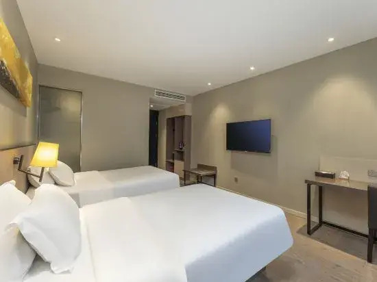 Homeinn Ease Hotel (Qidong Lvsi Dayang Bridge Seafood City)