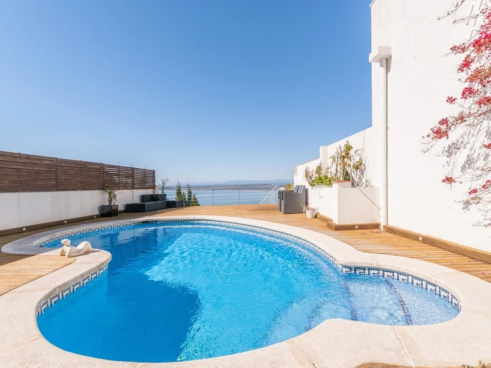Villa for 4 Persons in Roses With Private Pool Overlooking the Bay of Roses