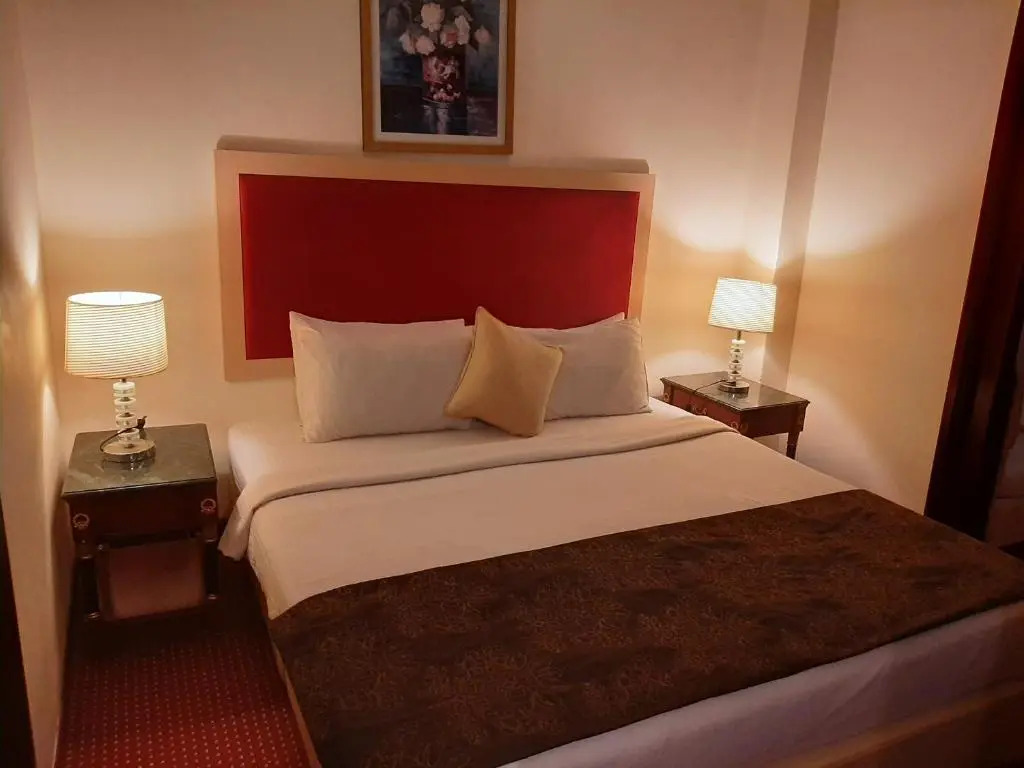 General Service suites at Times Square