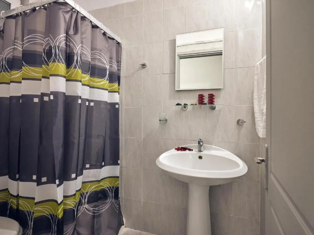 Savvas-Deval Hotel