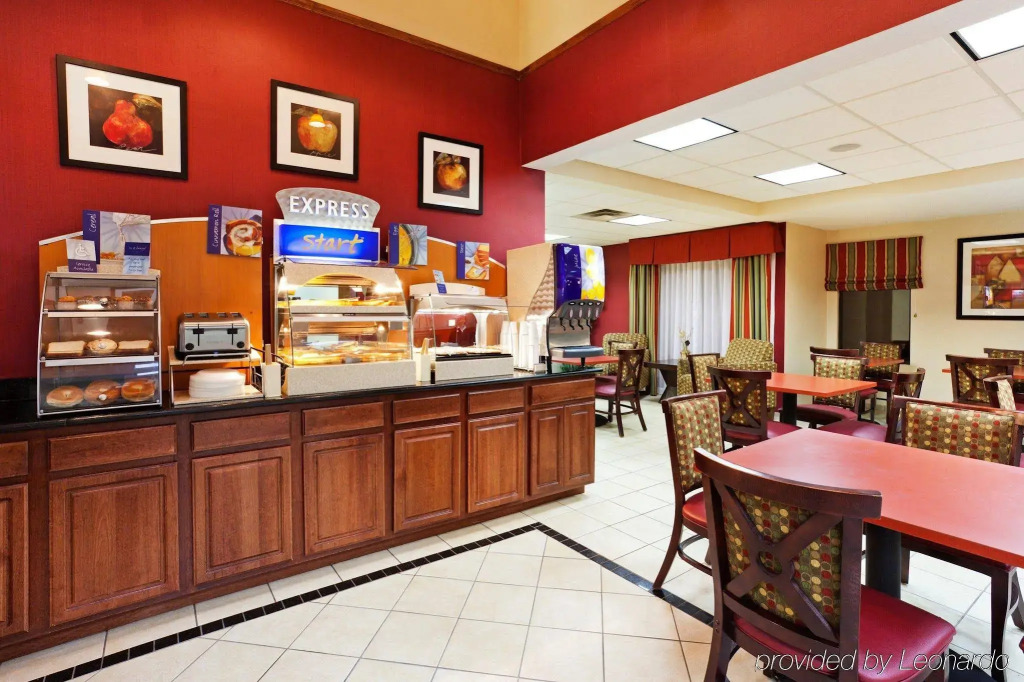 Holiday Inn Express Hotel & Suites Knoxville-North-I-75 Exit 112 by IHG