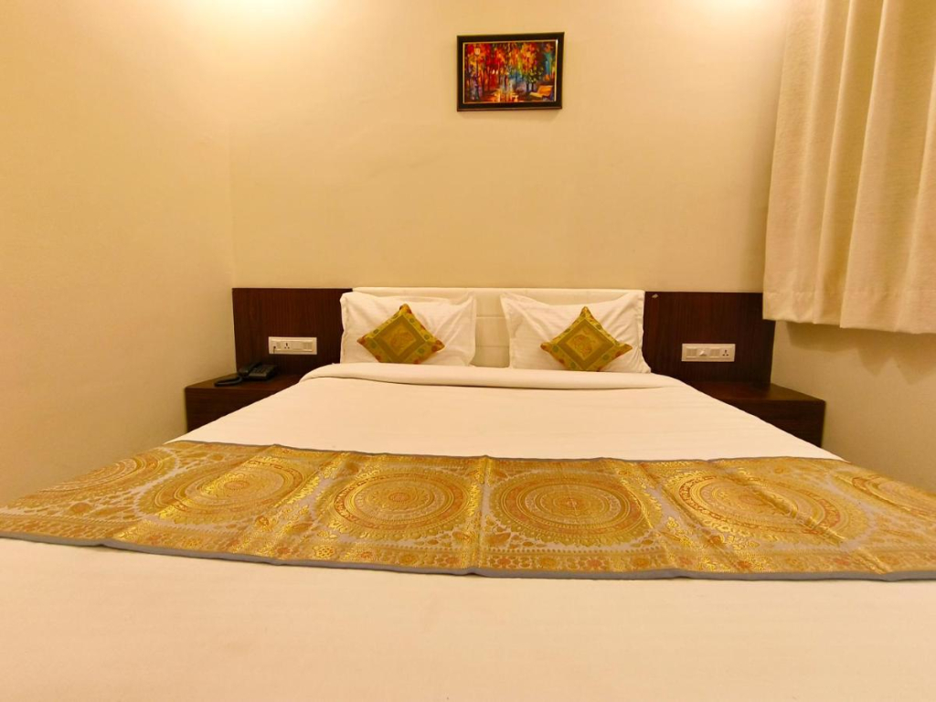 Hotel Veer Palace near Udaipole Udaipur