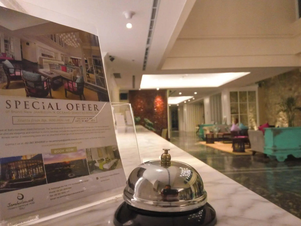 Jambuluwuk Oceano Seminyak Hotel