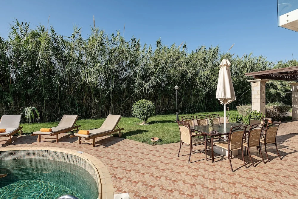 Caldera Theros Villas Chania