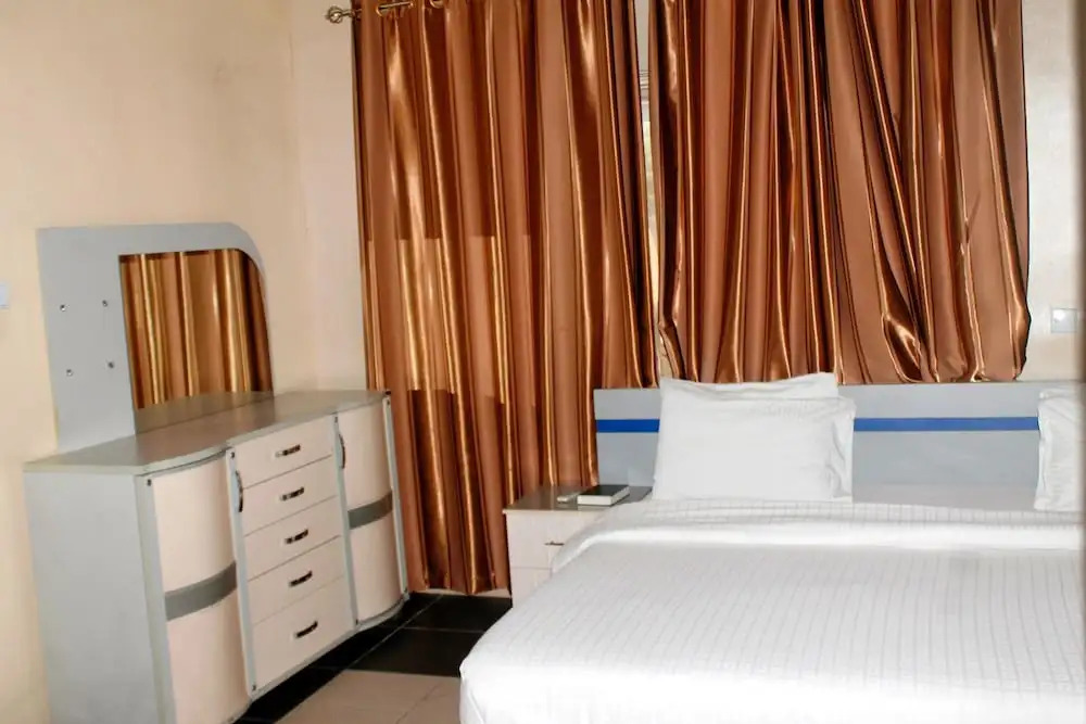 Garden City Marriott Hotel