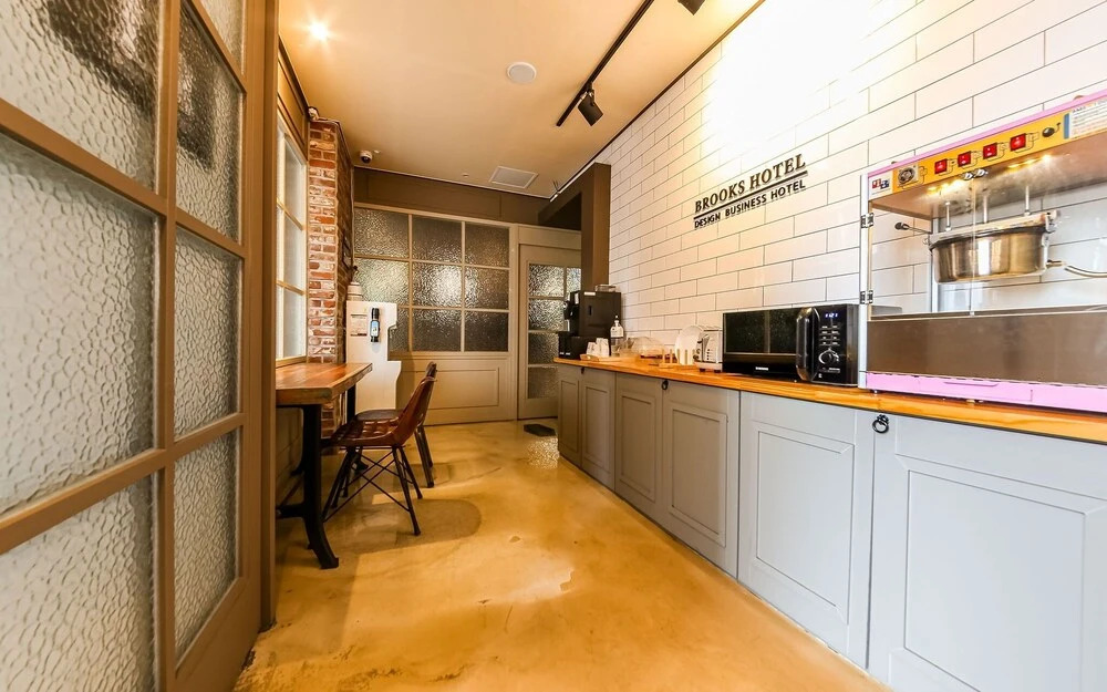 Jinju Brooks Hotel