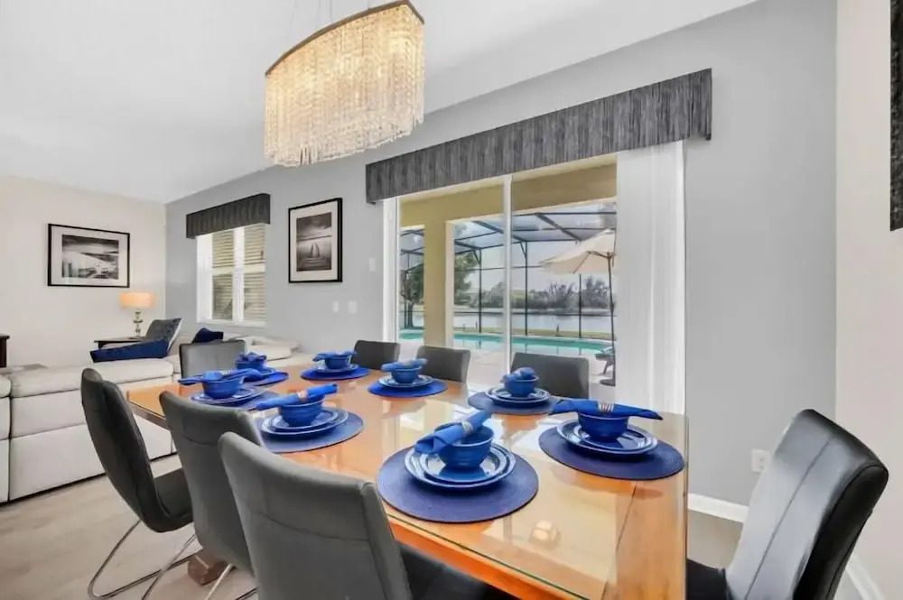 Stunner 6Br W/ South Pool, Lake View & Near Golf