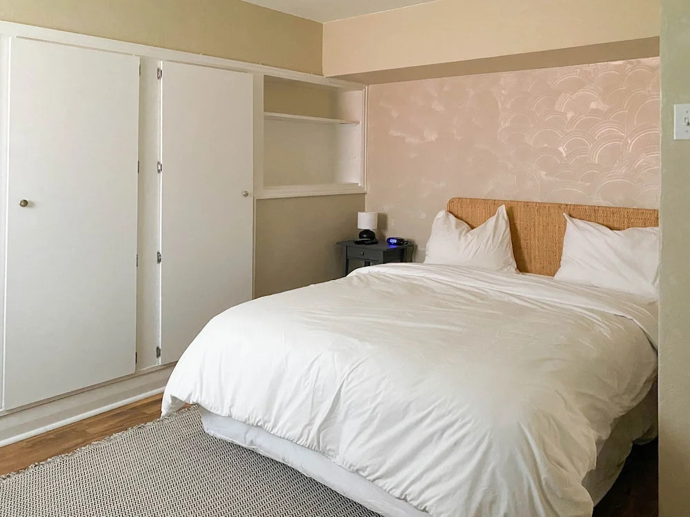 The Bayview Motel - Fort Frances, ON - Lakeside Motel